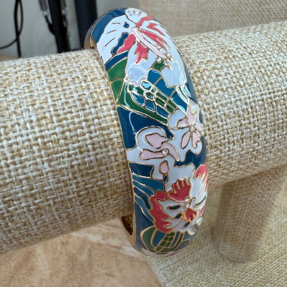 Tommy Bahama Gold-Tone Enamel Floral Hinged Bangle Bracelet Size 7.25 Multicolor - Picture 4 of 11